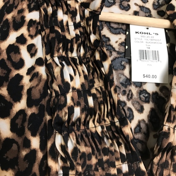 NWT Heartsoul Plus Leopard V-Neck Top Size 1X - Picture 4 of 6